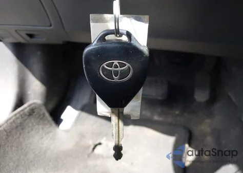 2011 Toyota Matrix из США, поврежденный, VIN 2T1KU4EE1BC664423